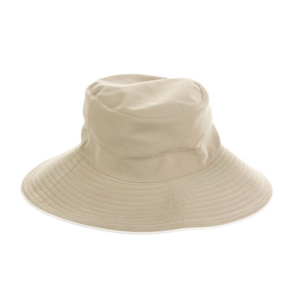 HERMES: lambskin trim bucket hat never worn like new